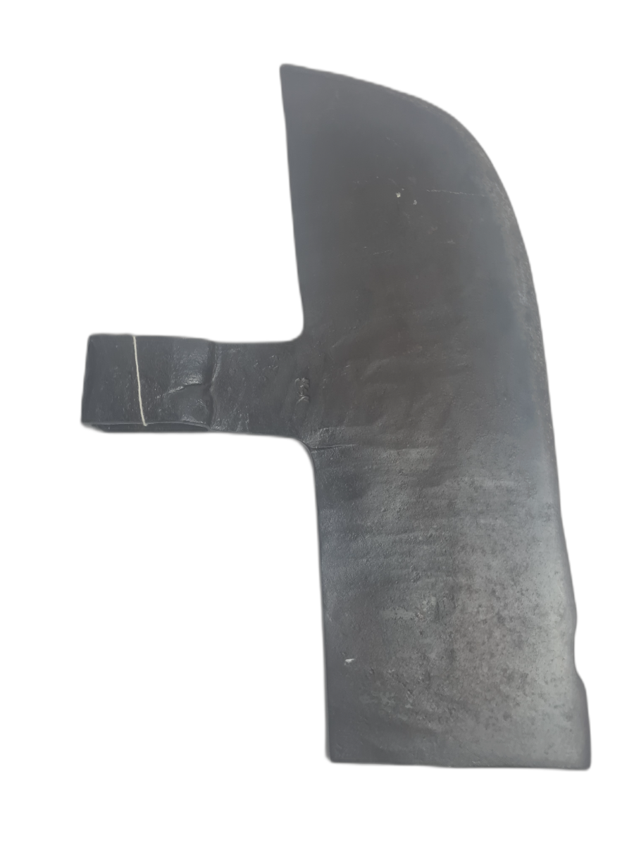 Discover our unique proto-voulge head, crafted with distinct maker's mark. Get captivated by its unknown date and provenance. Shop now to add mystery to your collection!