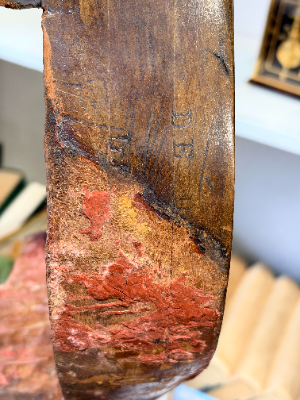 **Rare F.E.8 Biplane Propeller by Darracq Motor Engineering Ltd**

For sale is a rare four-bladed propeller by Darracq Motor Engineering Ltd, believed to be from a Royal Aircraft Factory F.E.8 fighter.

The F.E.8 was a single-seat biplane with a rear-mounted “pusher” propeller, allowing the pilot to fire forwards without shooting through the propeller arc. Only 295 were produced. The type saw frontline service from June 1916 to July 1917, before being withdrawn and trialled for home defence duties, for which it was not adopted.

This well-used example measures 244 cm and was repurposed as a coat rack after the war. The maker’s marking, Darracq Motor Engineering Ltd, remains clearly visible, although the engine name is no longer legible.

Darracq built the Airco D.H.5, Royal Aircraft Factory F.E.8 and Sopwith Dolphin under subcontract during the First World War. Of these, the F.E.8 used a four-bladed propeller, supporting the attribution of this example. Reference: Aviastar.org.

Darracq Motor Engineering Ltd was based in Fulham, London, and was a branch of Alexandre Darracq’s French automobile company.