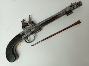 Flintlock Boxlock Pistol With Bayonet