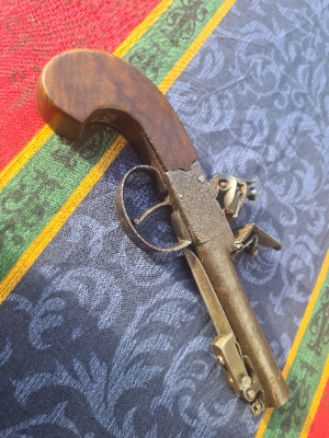 Explore our collection of antique firearms, including the historic flintlock 44 bore muff pistol by Smith of London, circa 1790. Shop now!