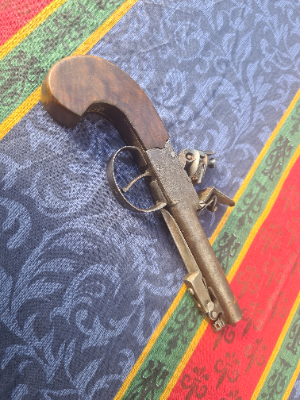 Explore our collection of antique firearms, including the historic flintlock 44 bore muff pistol by Smith of London, circa 1790. Shop now!