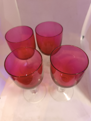 Discover our selection of six late Victorian drinking glasses, each 12cm high. Add a touch of elegance to your table. Shop now for these unique antiques!
