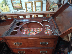 GeorgeIII wash stand, twin flap top stand