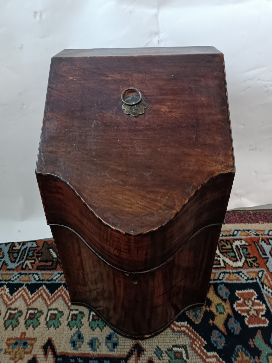 uploads/Georgian-Inlaid-Mahogany-Serpentine-Fronted-Cutlery-Box-21683adbb0bcdbfaws.jpg
