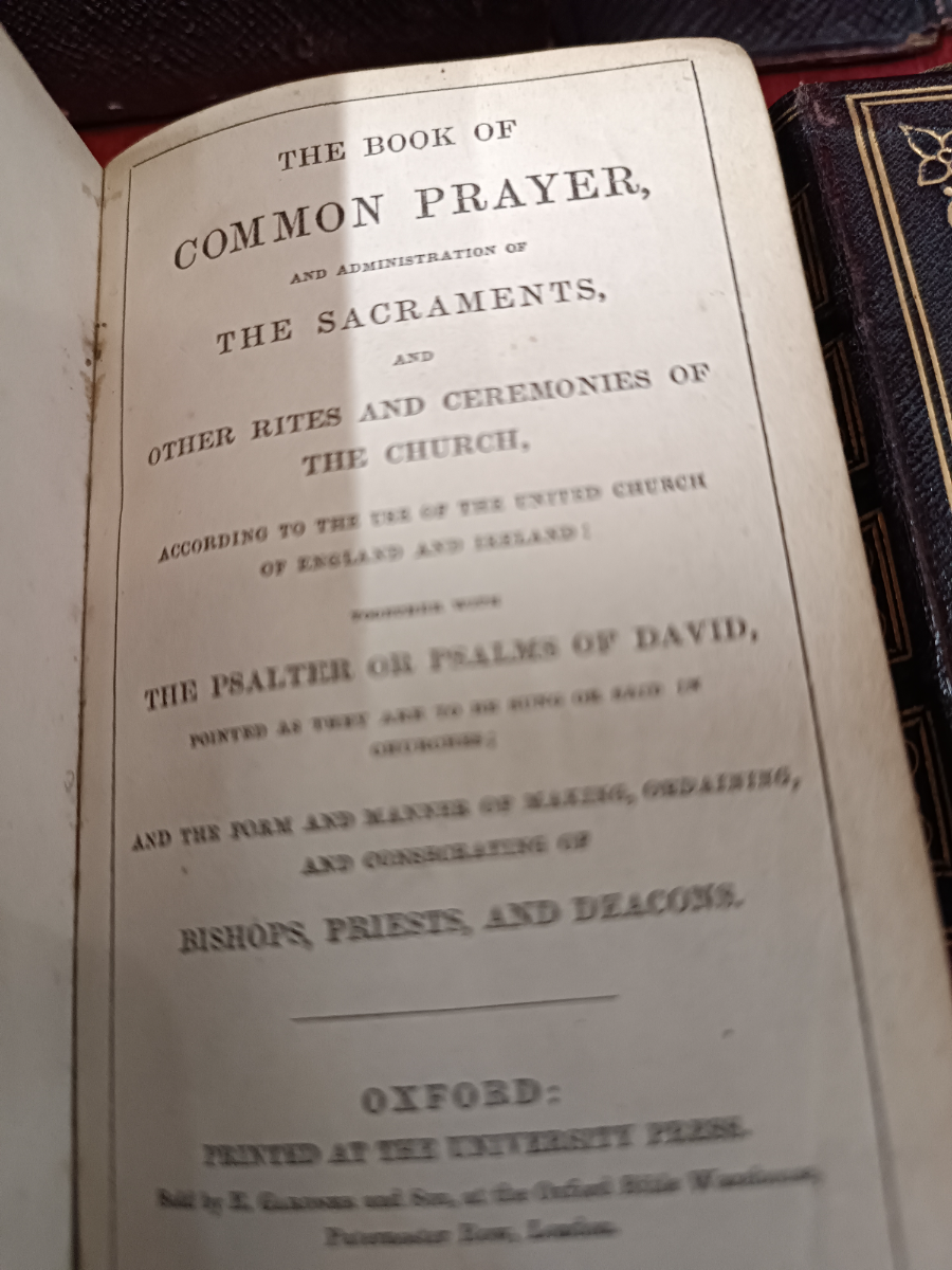 Gold Tooled Leather The Book Of Common Prayer Set