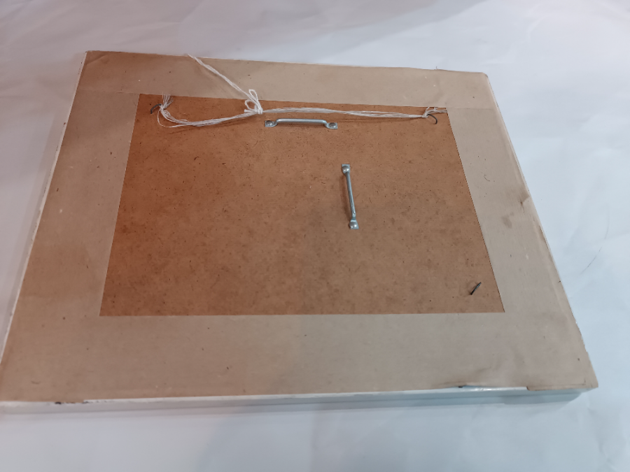 Explore our collection of hand-printed silk pictures like the "Pheasant Hawking" by Langley Ltd, 1959. Shop now, reveal a world of elegance at home. Size 27 x 22 cm.