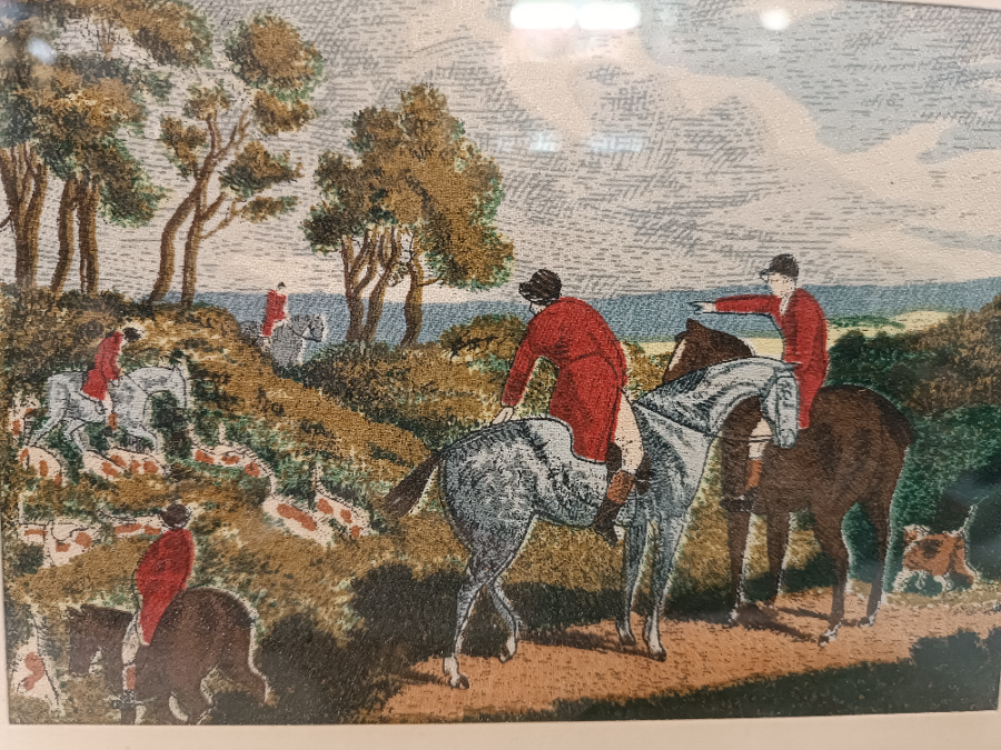 uploads/Hand-Printed-in-Silk-Picture--Fox-Hunting-2167d5aad3c7bd6aws.jpg