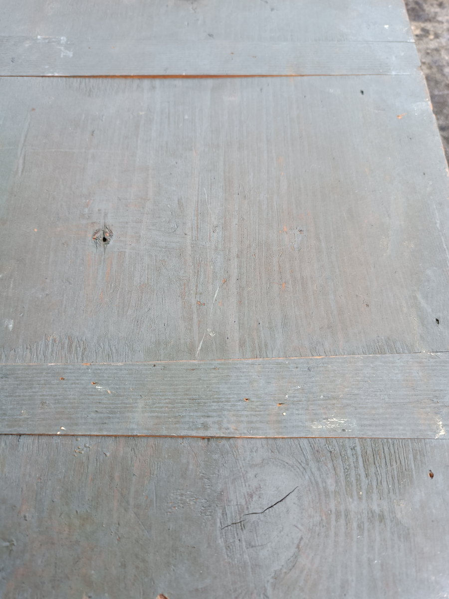 Discover our collection of antique wooden icons. Shop the 19th century Saint Alexis icon, exquisitely painted with oil on wood. Don't miss out, buy today!