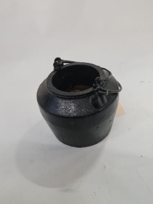 Discover the robust Kendrick One-Pint Iron Glue Pot, perfect for all your crafting needs. Compact design. Order yours now for swift delivery.