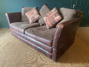 Large Antique Style Knowle Leather Settee 2 Seat Drop Arm Sofa + Kilim Cushions