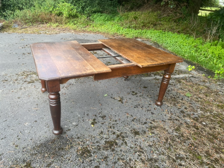 Large Antique Victorian Wind Out Extending Dining Table Seats 4 To 6 Comfortably