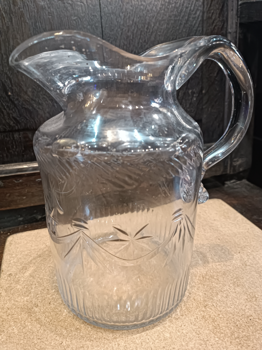 uploads/Large-Georgian-Cut-Glass-Water-Jug-Circa-1820-2169da2fb31b7bbaws.jpg