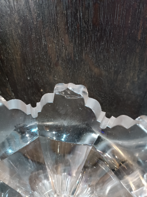 Discover our collection of large 19th century Pedestal bowls with covers. Admire their unique petal-edged foot and facet cut knop. Dazzle with a Van Dyke rim. Shop now and elevate your decor.