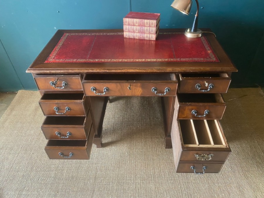 Large Vintage 19th Century Style Antique Reproduction Pedestal Desk + Keys VGC