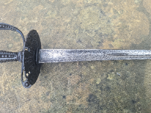 Explore our selection of 18th/19th-century English rapiers! Dive into history with this outstanding steel-hilted rapier. Length: 98cm. Shop now!