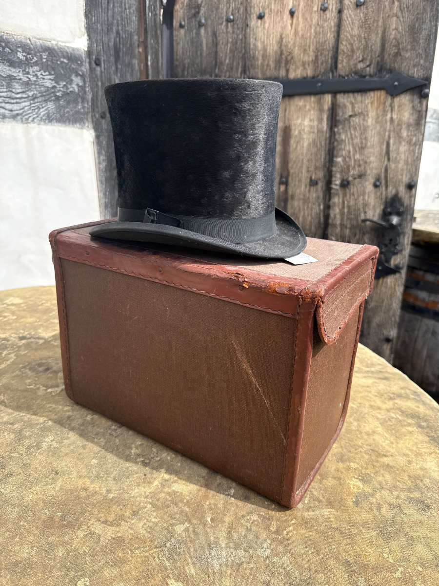 Late Victorian Gentlemans Top Hat and Box