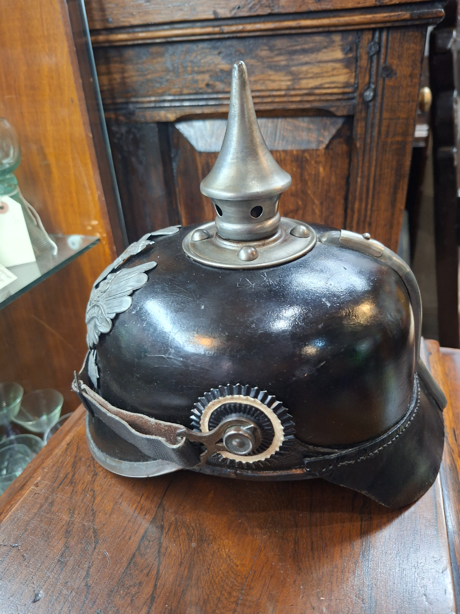 Discover our collection of historic M15 Prussian other ranks Picklehaube. Outstanding condition, completely intact. Secure yours today!