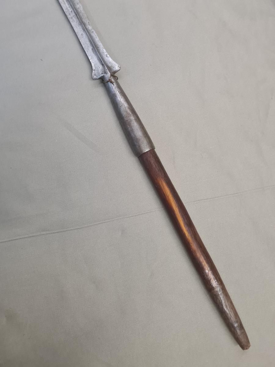 Discover our authentic 19th-century Maasai Tribe lion killing spear. Perfect for collectors or enthusiasts. Explore now and immerse yourself in the rich African history!