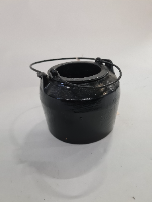 Discover our range of medium-sized iron glue pots! Expertly crafted, heat-resistant. Perfect for all your DIY needs. Buy now and get creative!