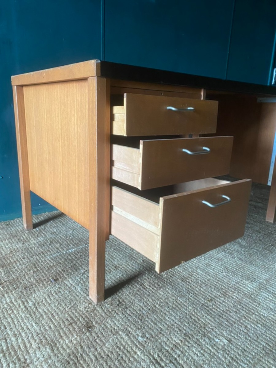 Mid 20th Century Vintage Office Study Work Computer Desk Filing Storage Drawers