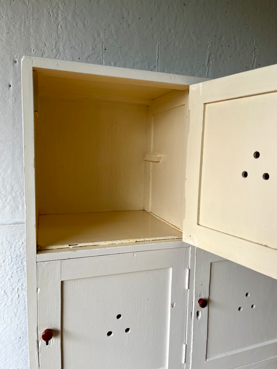 Mid 20th Century Vintage Painted Wooden Freestanding Kitchen Larder Cupboard