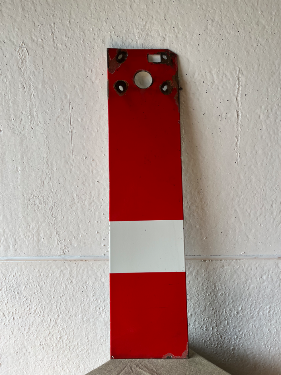 uploads/Original-Vintage-4ft-Enamel-Metal-RAILWAY-SIGN-Semaphore-Stop-Signal-Arm-Sign-23076674021c47829aws.jpg