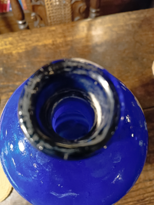 Shop vintage essence bottles from Arge Polak-Schwarzs Fabrieken, Zaandam Holland. Explore the unique 1904 collection of lemon essence containers. Buy now!