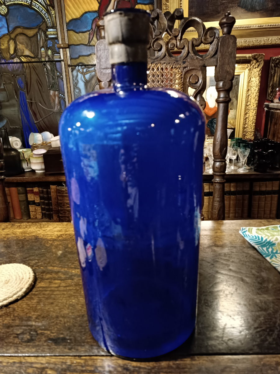 Shop vintage essence bottles from Arge Polak-Schwarzs Fabrieken, Zaandam Holland. Explore the unique 1904 collection of lemon essence containers. Buy now!