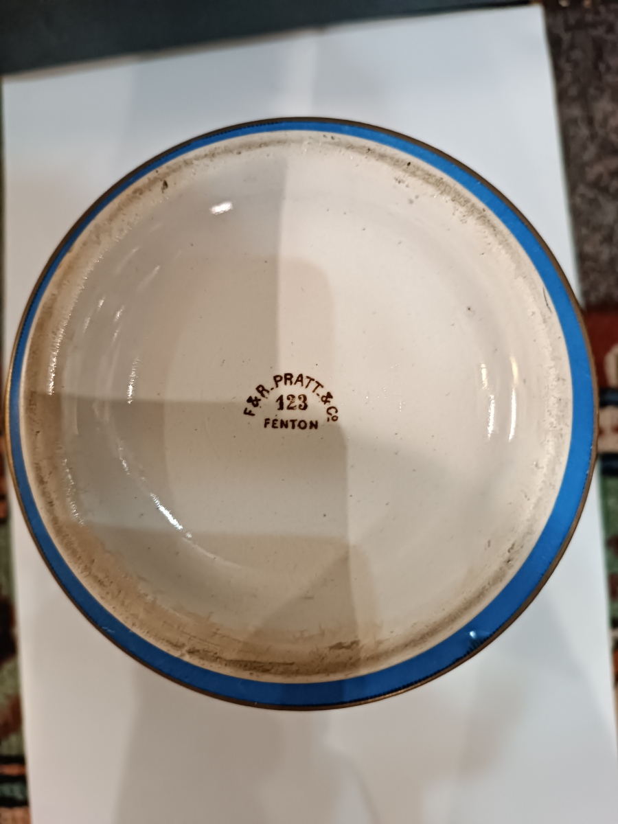 Discover our stunning 19th c Prattware tobacco jar, elegantly showcasing an image of Mont de Michael. Perfect for collectors! Browse now.