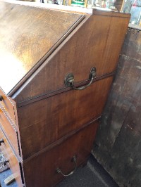 Discover our 19th-century mahogany military campaign writing desk. Portable, robust, stylish - a perfect history-rich statement piece. Shop now!