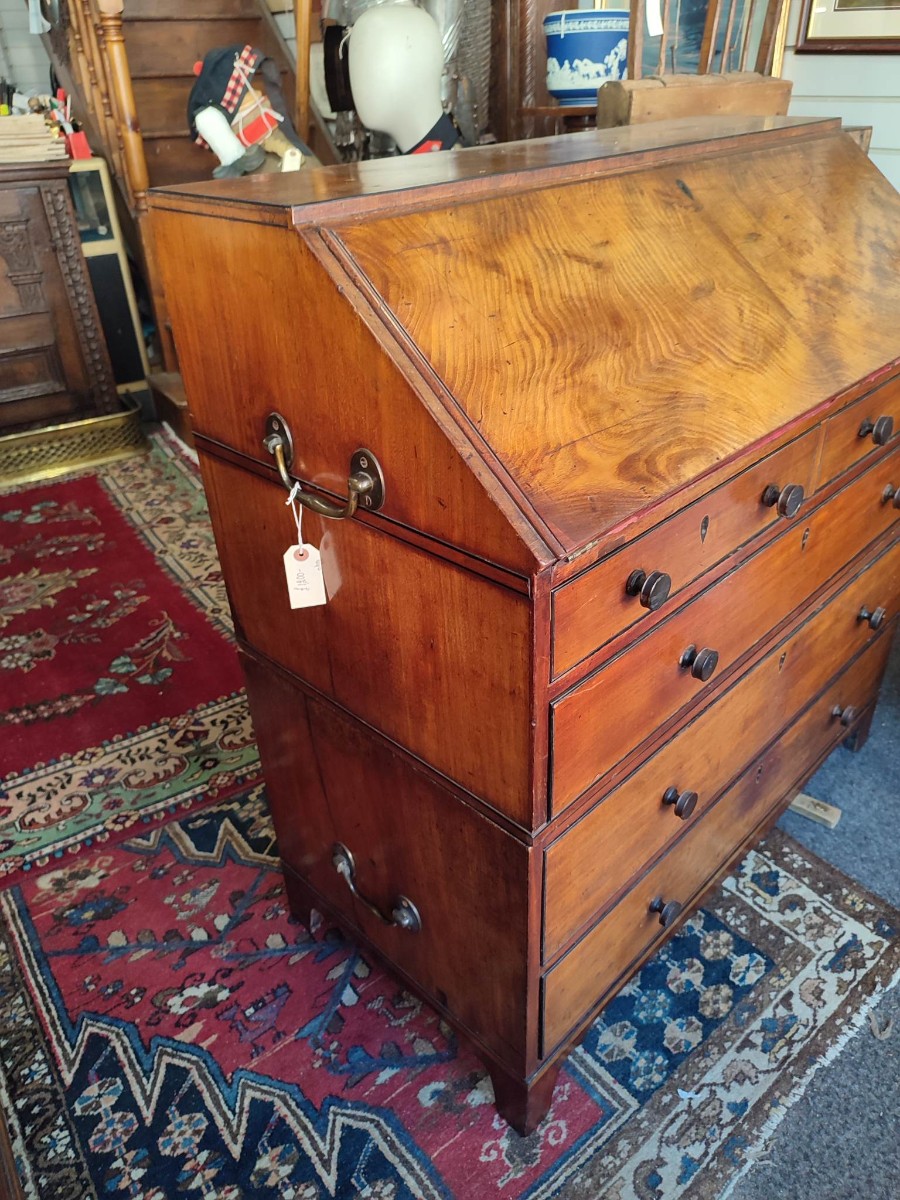Discover our 19th-century mahogany military campaign writing desk. Portable, robust, stylish - a perfect history-rich statement piece. Shop now!