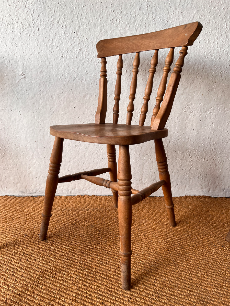 Set Of 5 X Traditional Farmhouse Kitchen Dining Chairs In Good Solid Condition