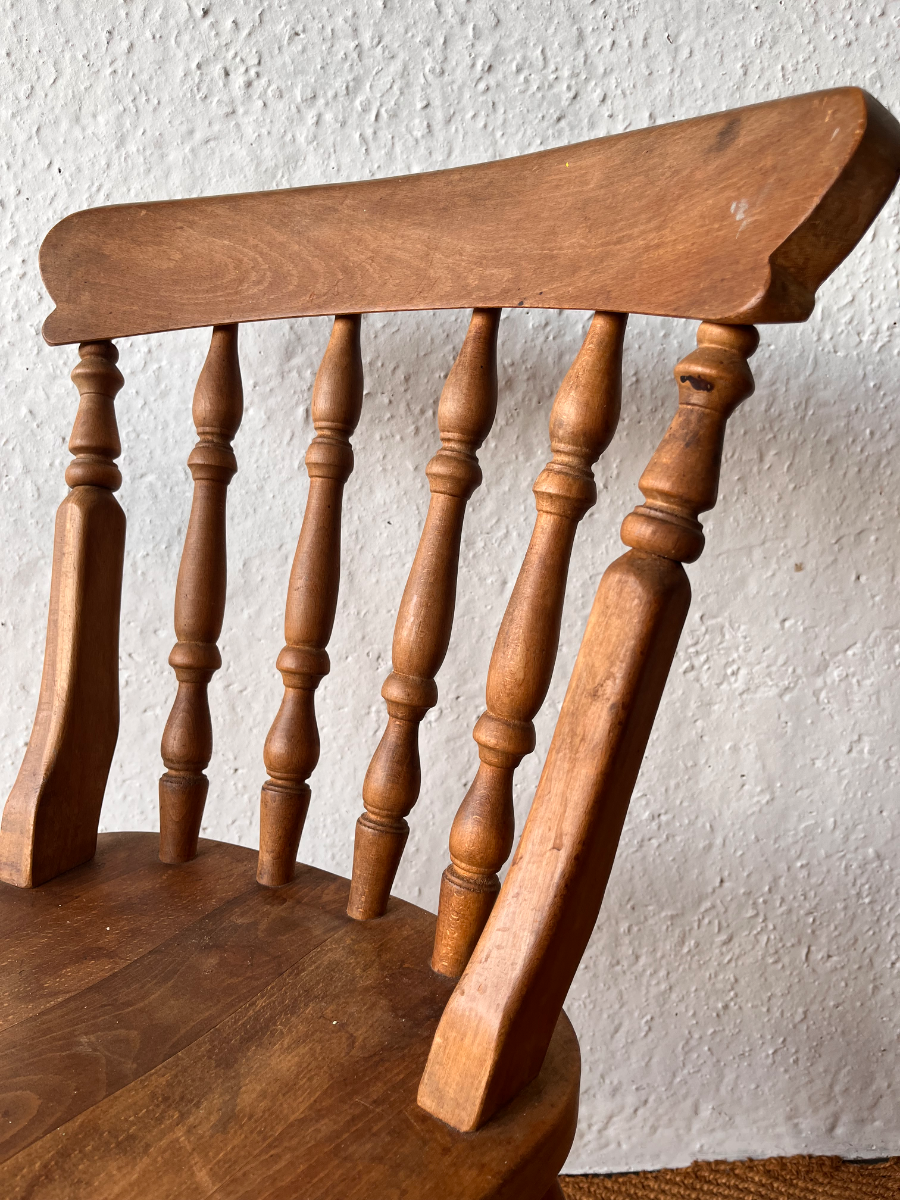 Set Of 5 X Traditional Farmhouse Kitchen Dining Chairs In Good Solid Condition