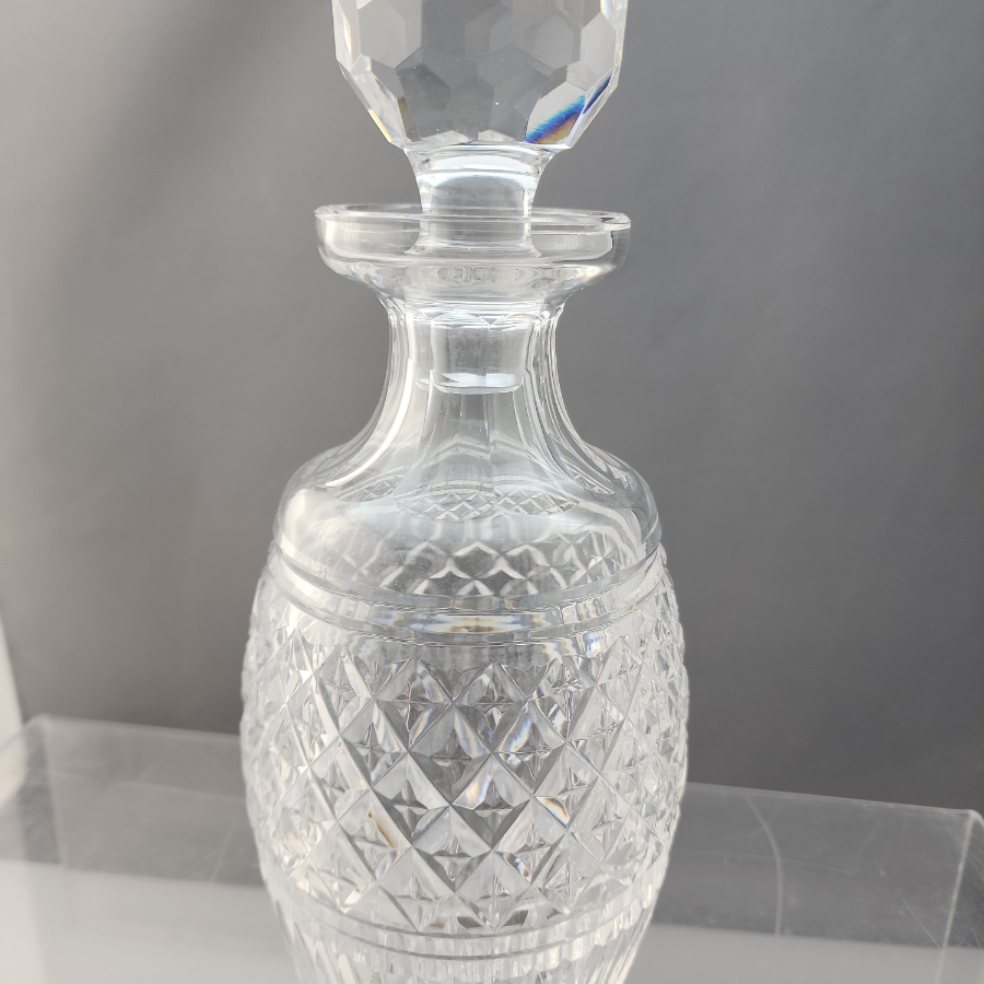 uploads/Signed-Waterford-crystal-decanter-2345656f3e6e7c4adaws.jpg