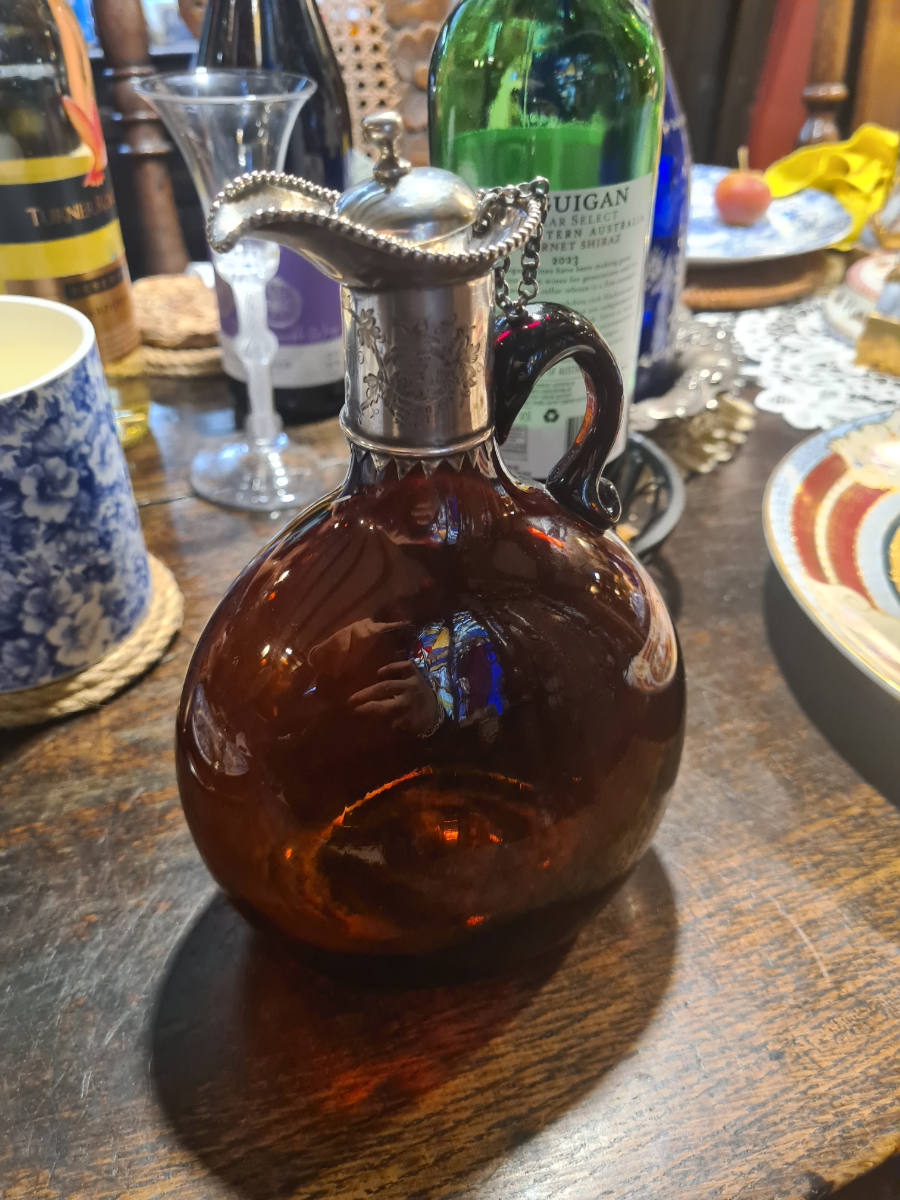 uploads/Silver-Hallmarked-1861-Claret-Jug-2168811a2ba1f8baws.jpg