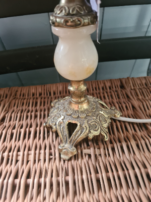 Discover our collection of 20th-century small electrical table lamps. Dive into a period charm while enjoying modern features. Shop now to lighten up your space!