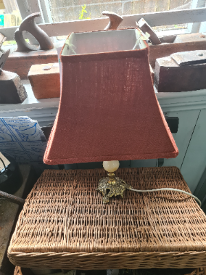 Discover our collection of 20th-century small electrical table lamps. Dive into a period charm while enjoying modern features. Shop now to lighten up your space!