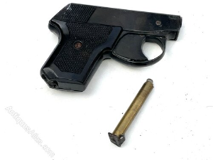 Pistols in reasonable good condition and fully working order length of 11cm heights 8cm depth being  2cm, reference DRC8  Tel: +44 7505 165 843 We accept online payments for all our items listed: Bank transfer cash on collection or if wishing over the phone using your debit or credit cards, also doing layby payments plan, or email giving your address details & contact number and we shall send you your items invoice to make payment with your card. Send your request to - john.strong2@gmail.com