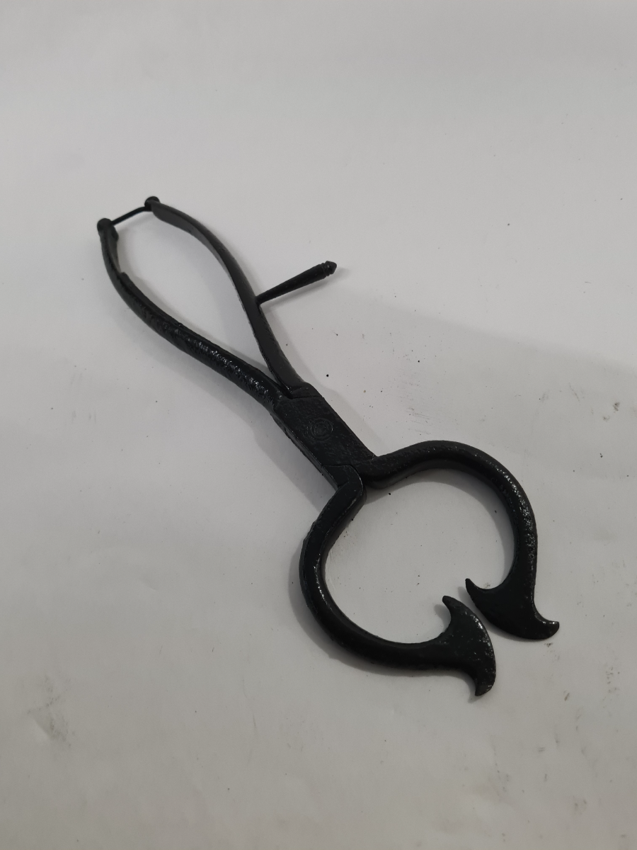 Discover our Victorian cast-iron sugar cutters! Each piece's unique patina reflects its rich history. Browse now and upgrade your kitchen tools collection!