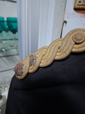 Discover our Victorian Medical Officer's Mess Dress Uniform collection. Pre-1902, in small size with silk wear detail. Explore now and indulge in vintage history!