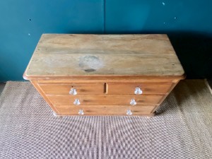 Victorian Solid Pine Antique Chest Of Drawers 2 over 2 with Pressed Glass Knobs
