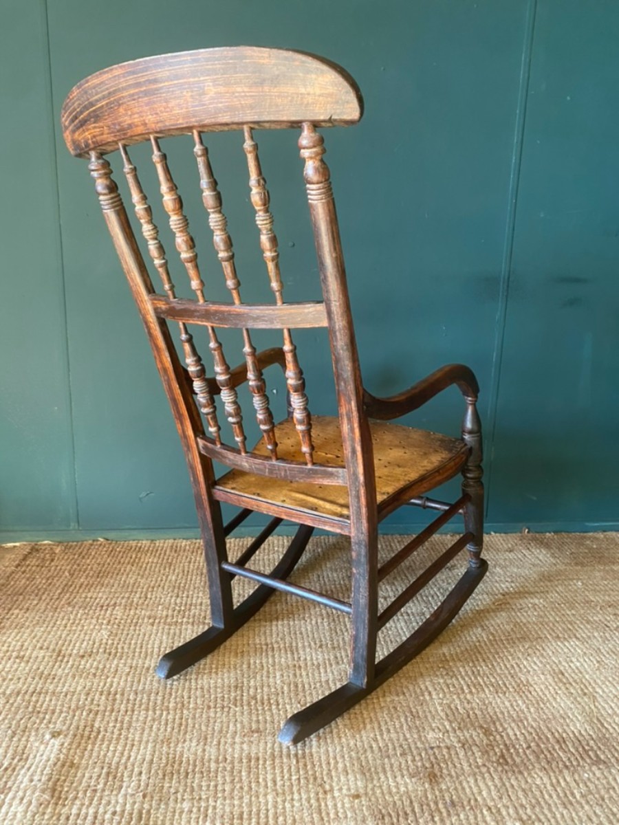 Vintage Antique Welsh Elm Rocking Chair With 'Star' Form Ply Seat Good Condition