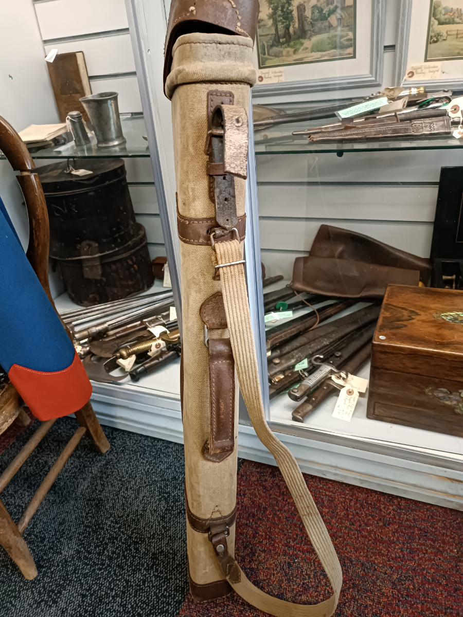 Discover our Vintage Canvas Gun Slip, 74 cm long with a comfy shoulder strap. Safeguard your firearm in style. Browse and order yours today!