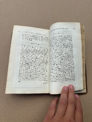 Volume II History of America by William Robertson dated 1792. In fair condition but both the front and back cover have detached from the binding.