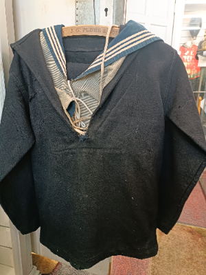 Discover authentic Royal Navy undress blouses and trousers from HMS Chatham at Suvla Bay, Gallipoli. Owned by signaller John Stanley Lockwood. Shop now and commemorate history!