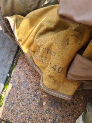 Explore our collection of vintage 1939 Benley baby gas masks in good condition. Discover the unique value, order today to own a historical piece.