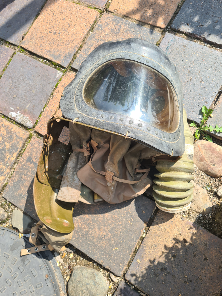 uploads/WW2-Babys-Gas-Mask-21689f405113333aws.jpg