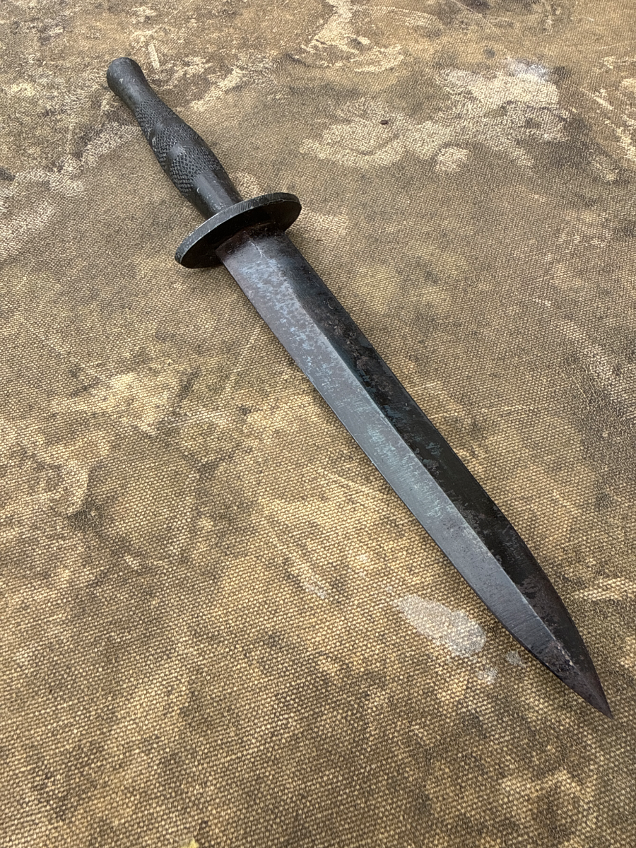 WW2 Second Pattern Fairbairn-Sykes - Blackened