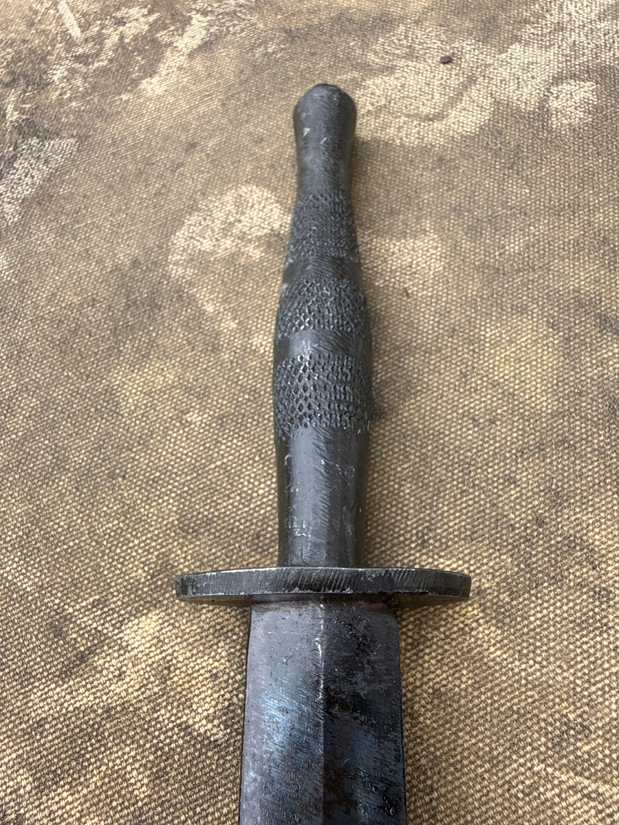 WW2 Second Pattern Fairbairn-Sykes - Blackened