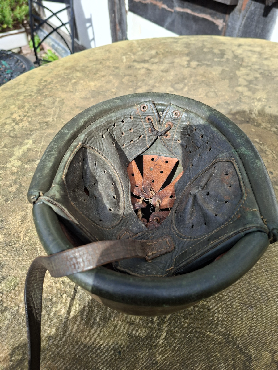 Explore our collection of vintage WZ. 63 Polish Paratroopers Helmets. See the 1963/65 edition with a unique brown leather cap. Shop now and own a piece of history!